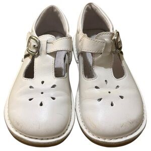 Lamour girl’s Joy Classic Leather T-Strap Mary Jane shoes size 11 Toddler